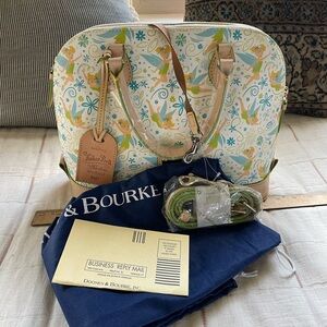Dooney & Bourke 2017 Tinker bell 1/2 marathon weekend bag nee